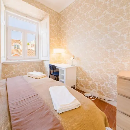 Luxurious 4-Bedroom Apartment Appartement *