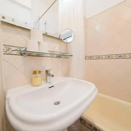 Appartement Luxurious 4-Bedroom Apartment Lisboa