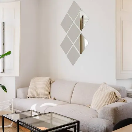 Luxurious 4-Bedroom Apartment Appartement Lisboa