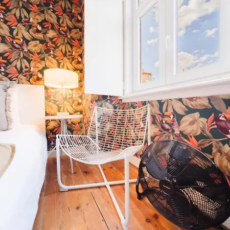 Luxurious 4-Bedroom Apartment Appartement Lisboa