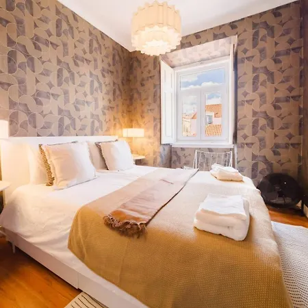 Luxurious 4-Bedroom Apartment Lisboa