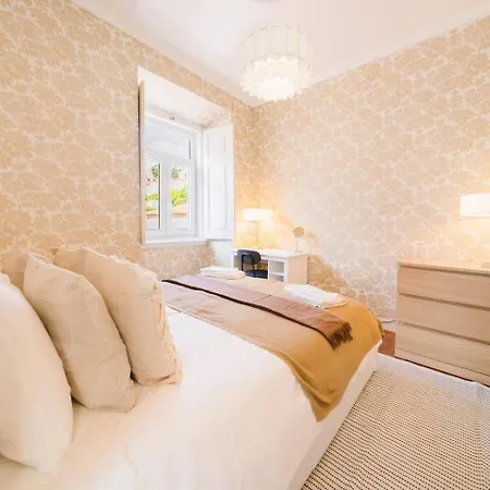 Luxurious 4-Bedroom Apartment Appartement *