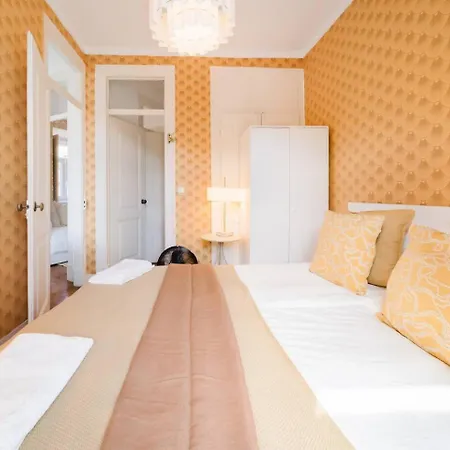 Luxurious 4-Bedroom Apartment Appartement Lisboa