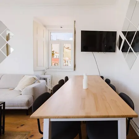 Luxurious 4-Bedroom Apartment * Lisboa